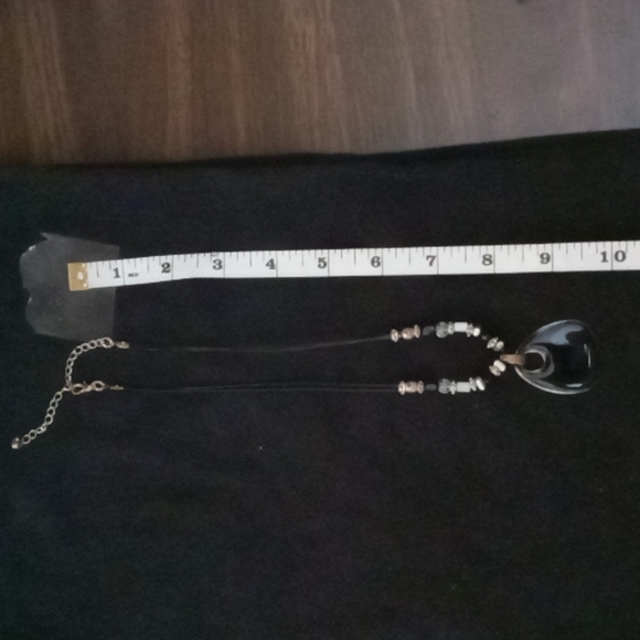 Black Pendant and bead necklace - Picture 2 of 2